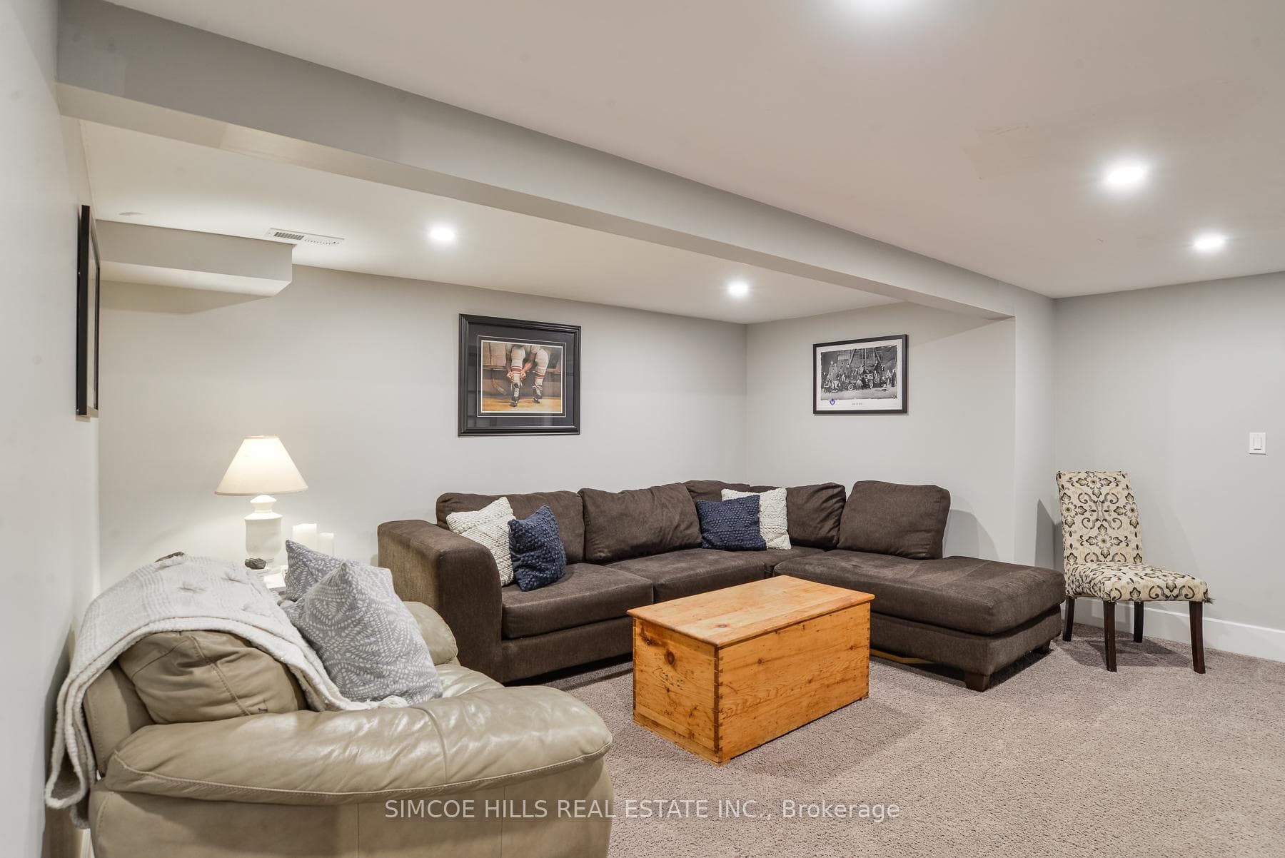 3295 Turnbull Drive photo 22