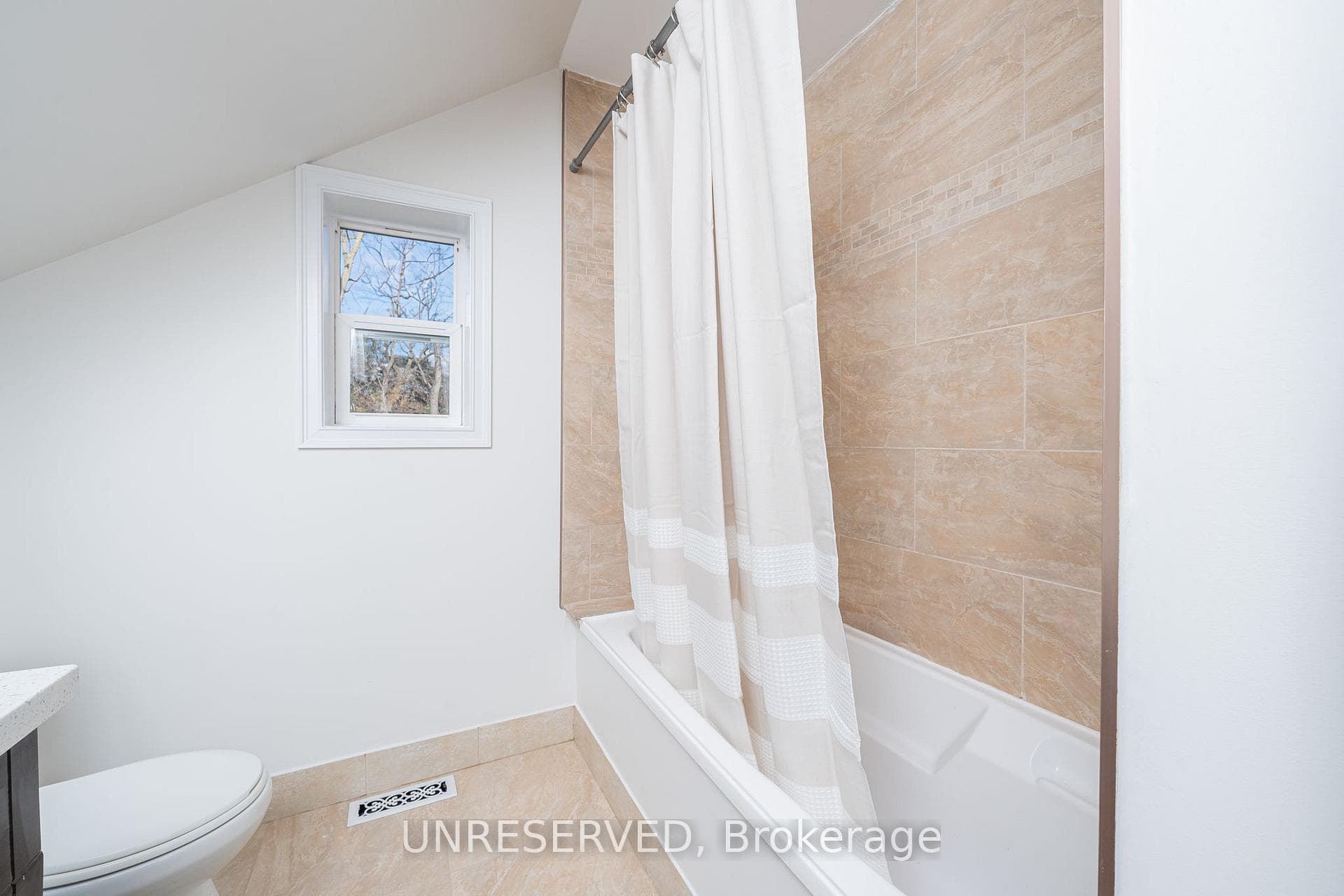 4 pce bath
