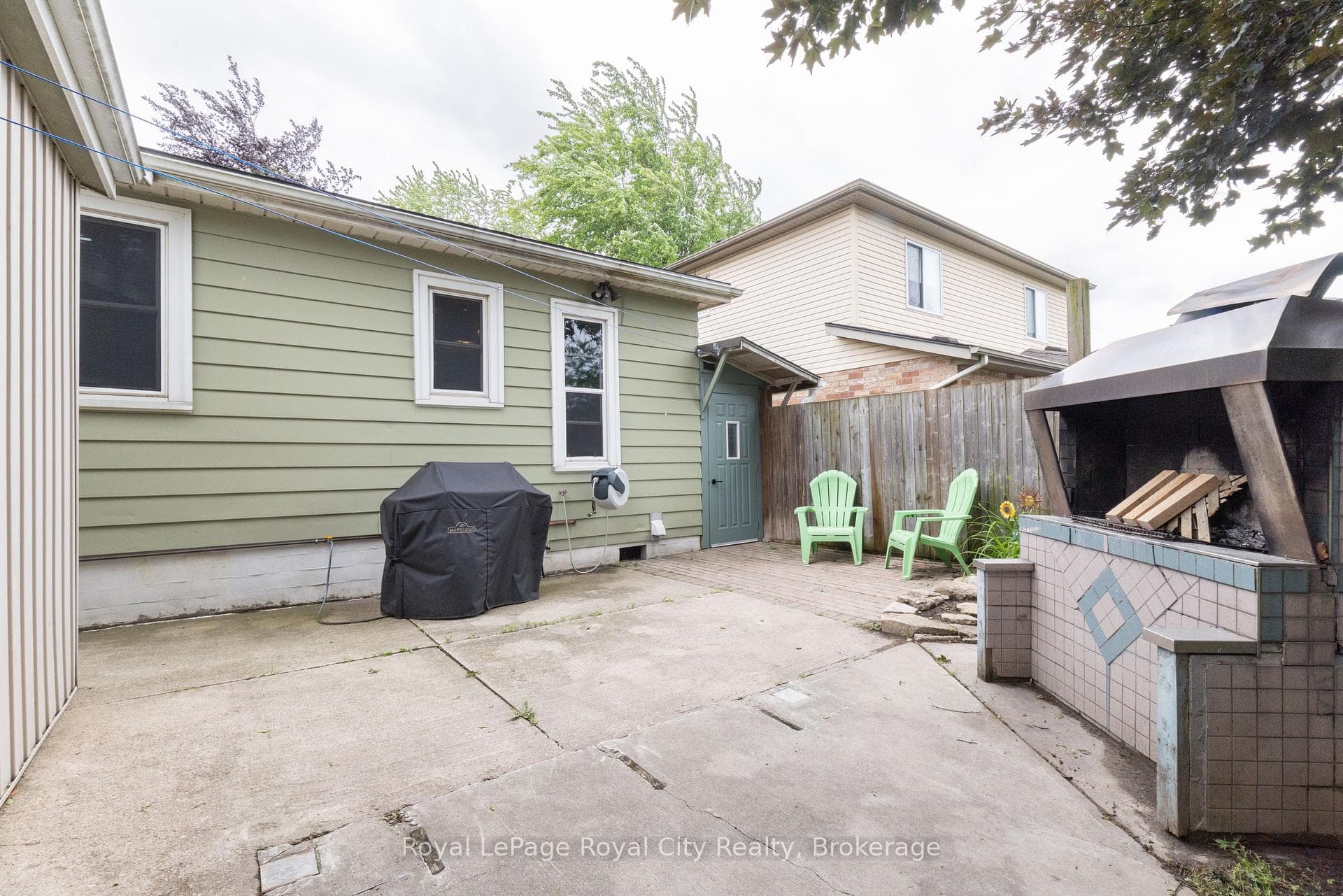 190 Grange Street photo 29