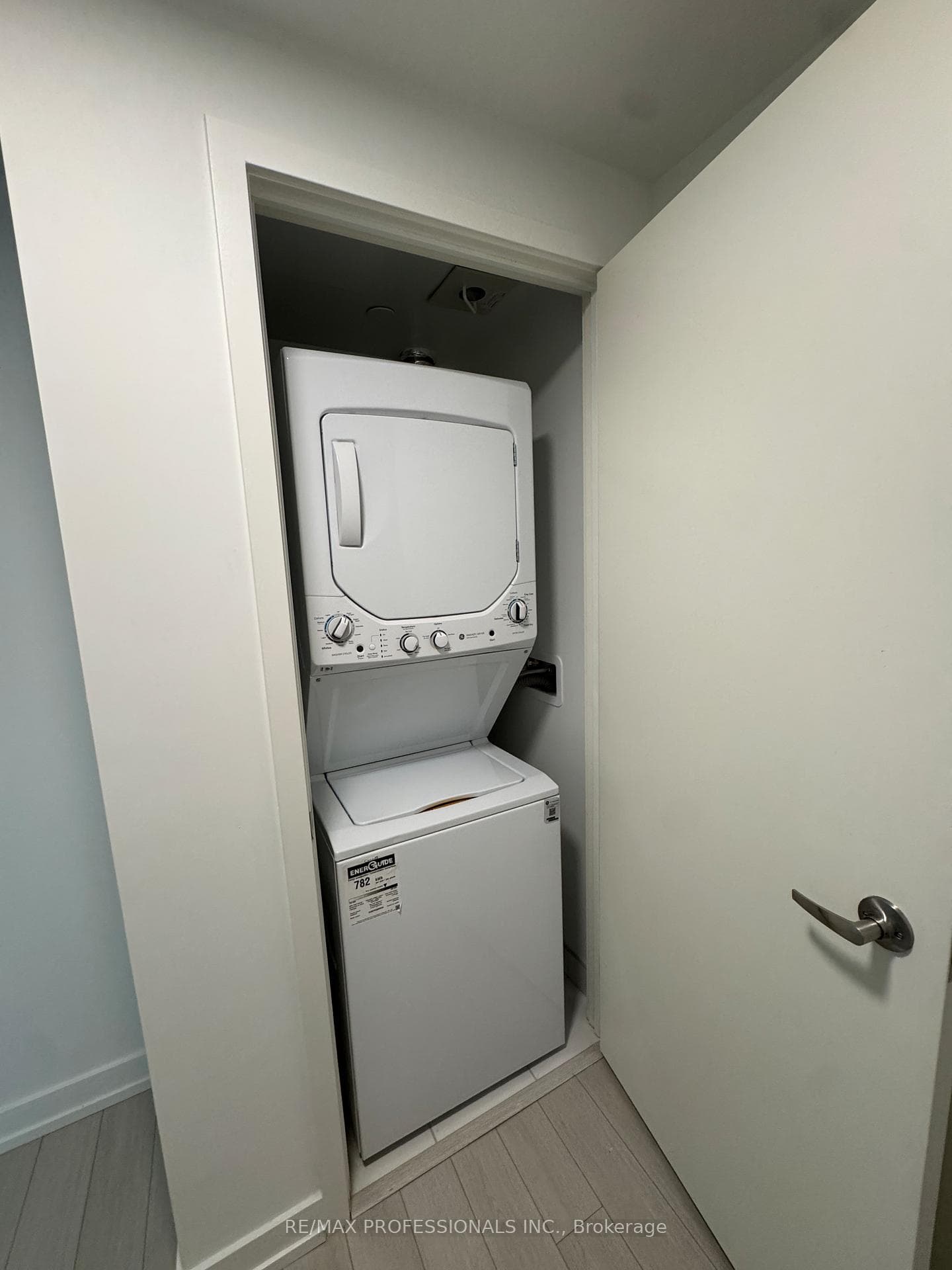 4010 Eglinton Avenue Unit 502 photo 15