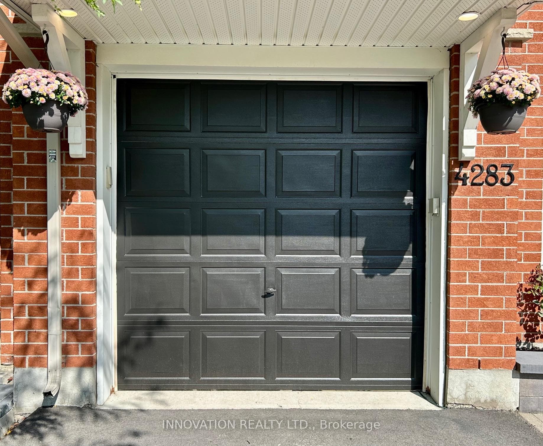 4283 KELLY FARM Drive photo 3