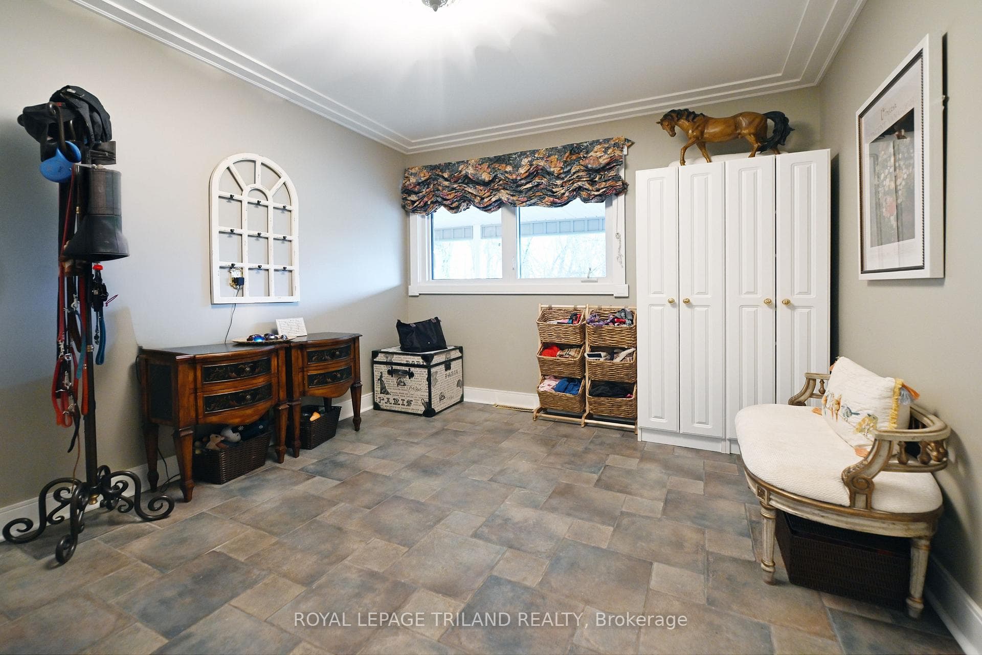 7570 Talbot Trail photo 6