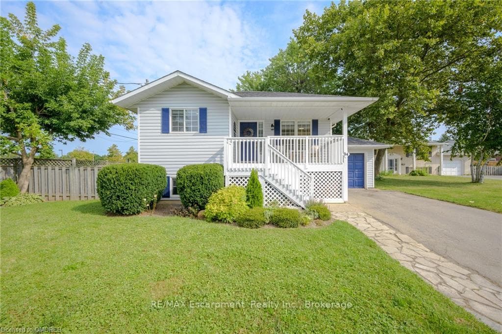 94 GRAPEVIEW DRIVE Drive photo 1
