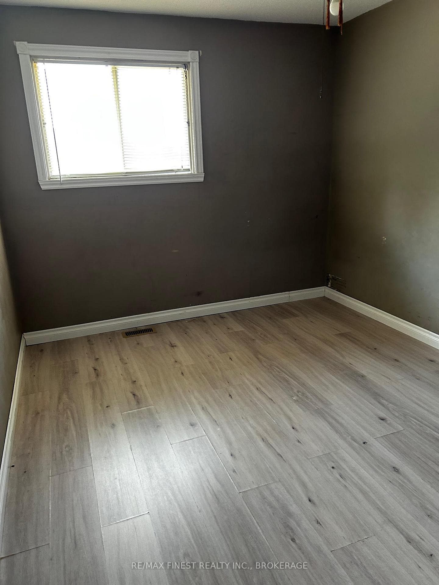220 Eden Grove Road photo 6