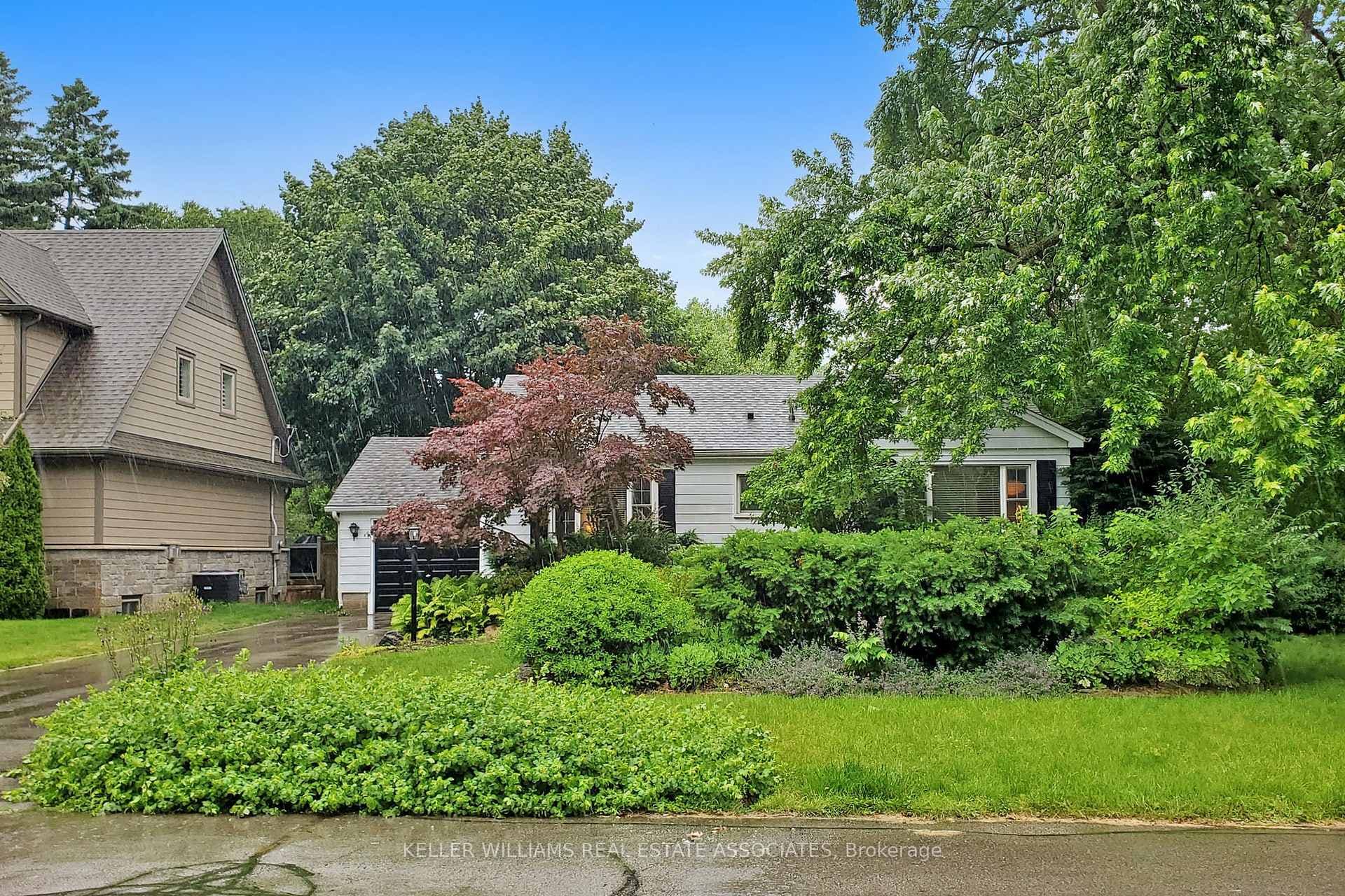 925 Kingsway Drive Unit Main photo 3