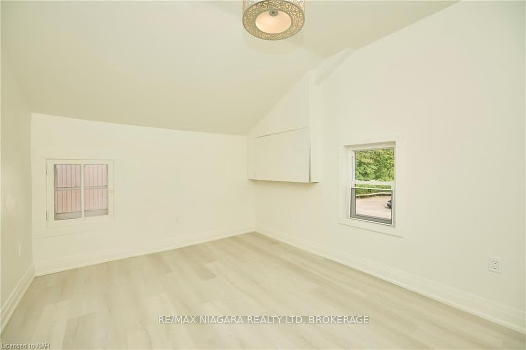 16 HIGHWAY 20 N/A Unit Upper photo 9