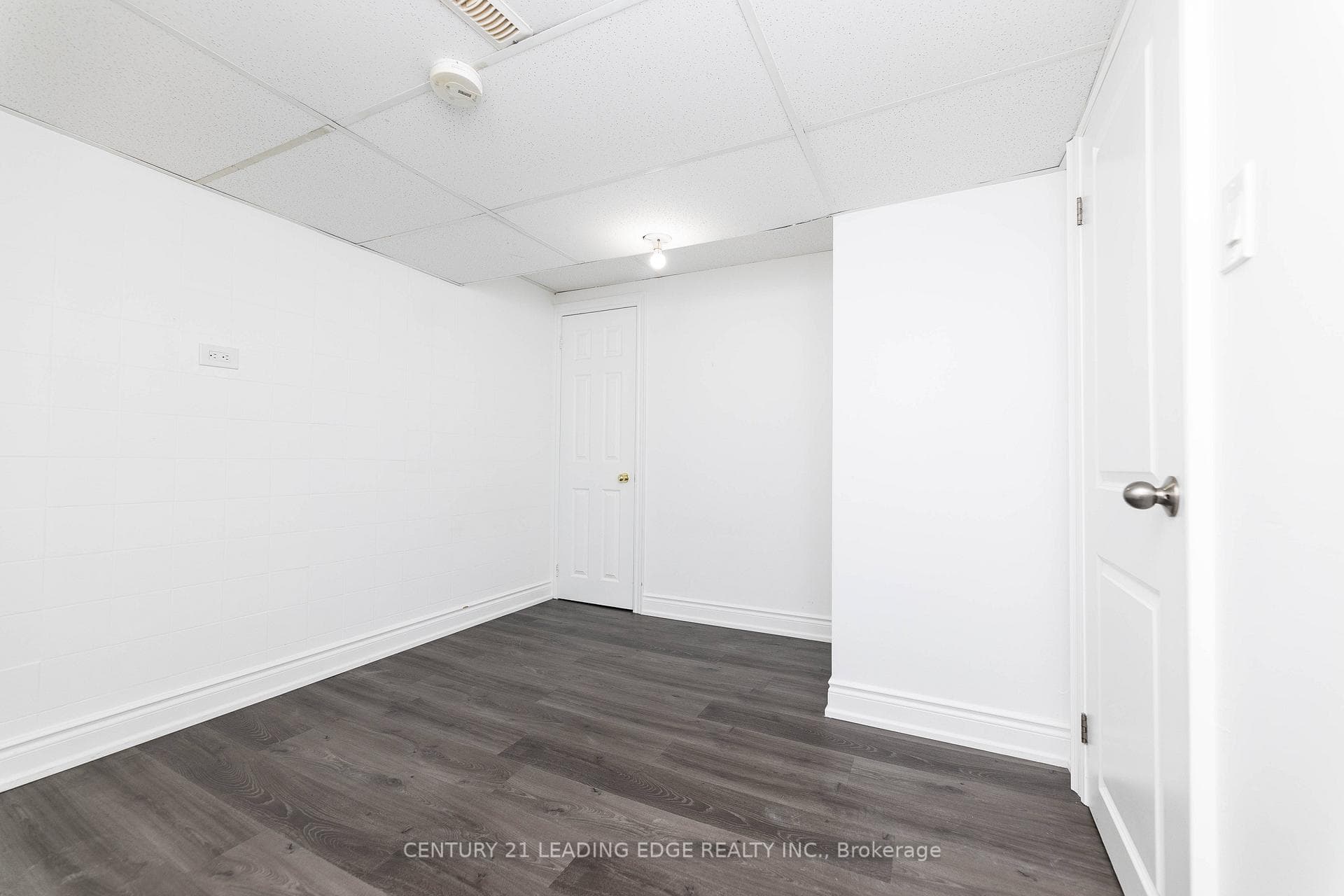 96 Arthur Griffith Drive photo 28