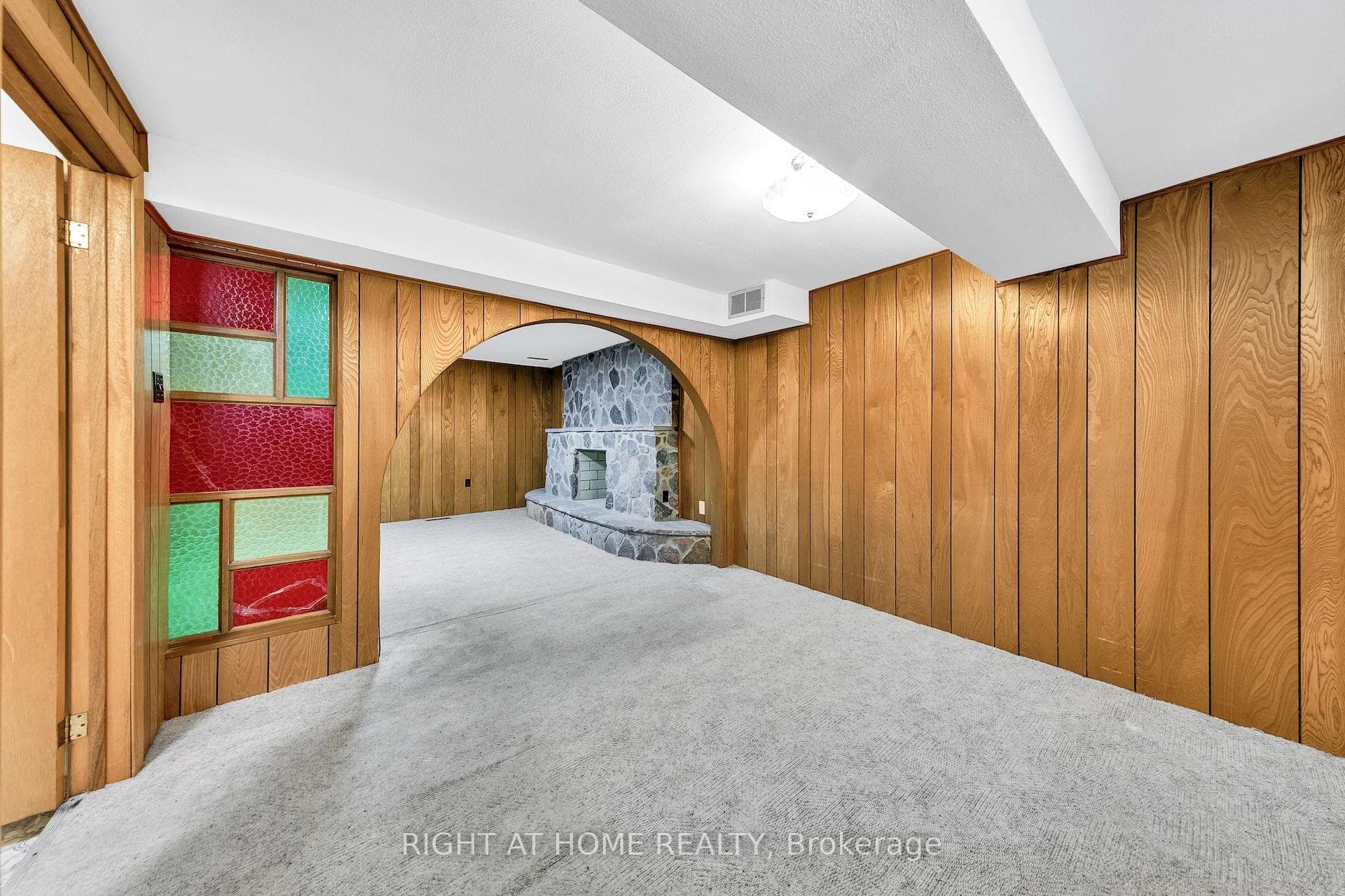 88 Peckham Avenue photo 37