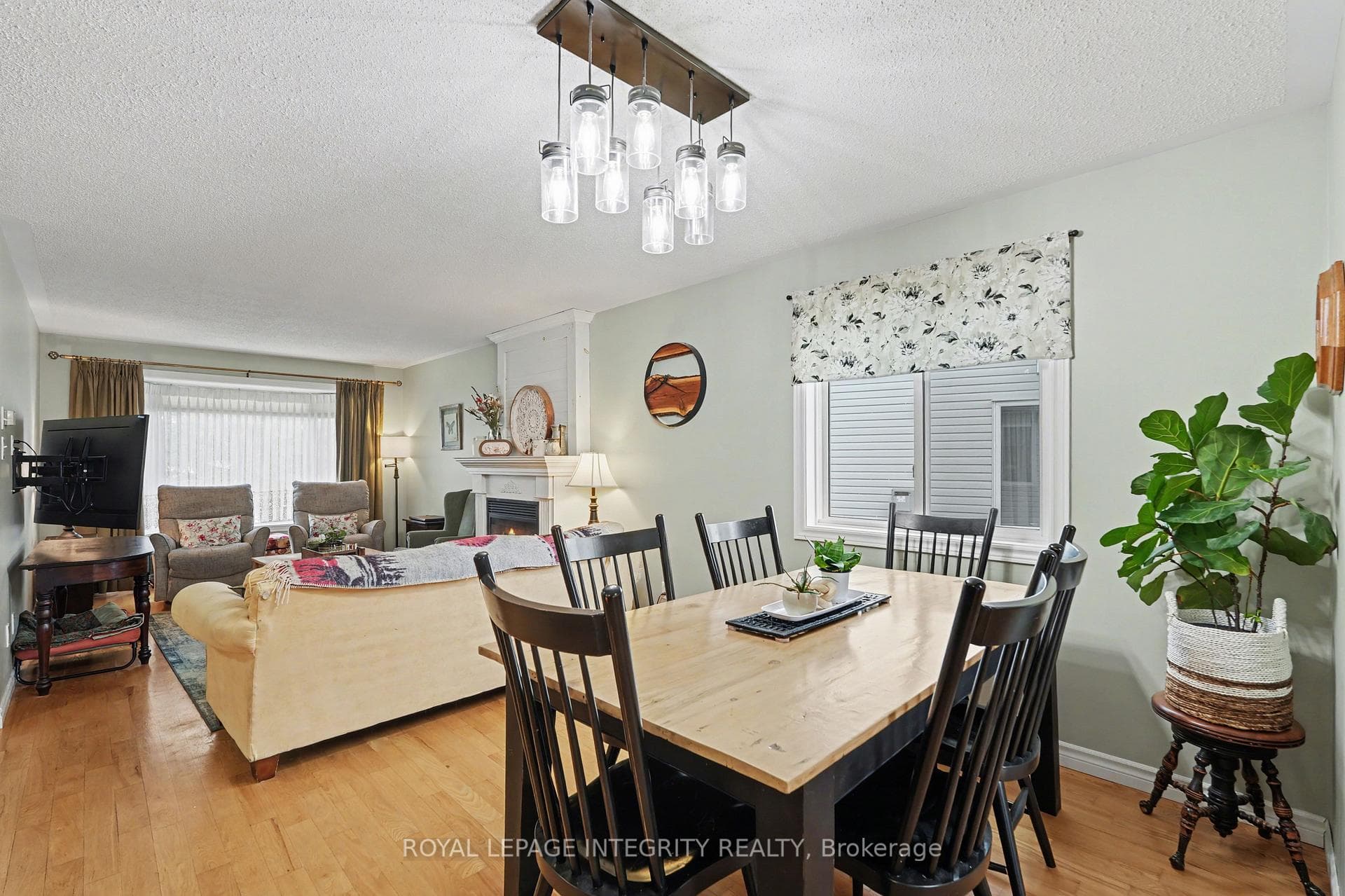 25 Decaria Boulevard photo 7