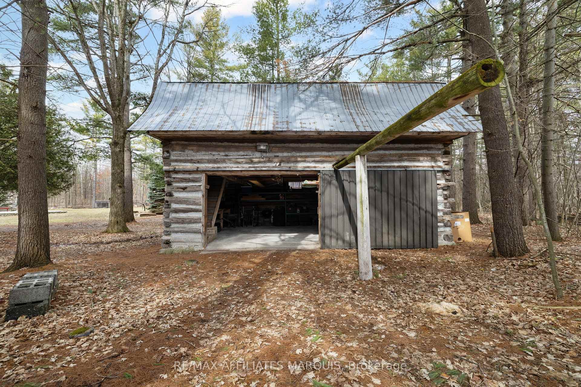 44 Tower Road photo 29