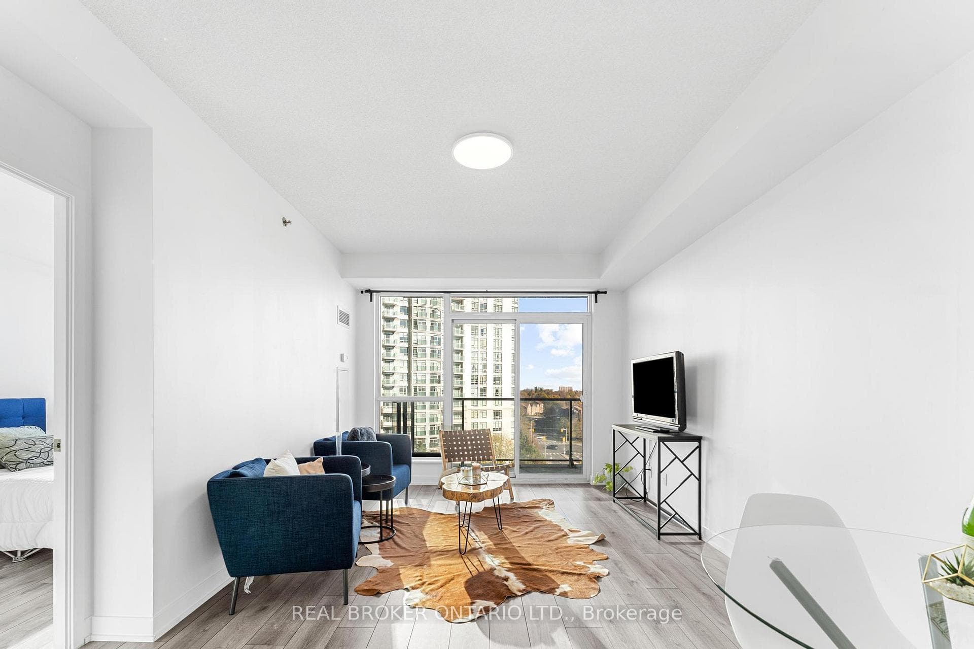 195 Bonis Avenue Unit 707 photo 18