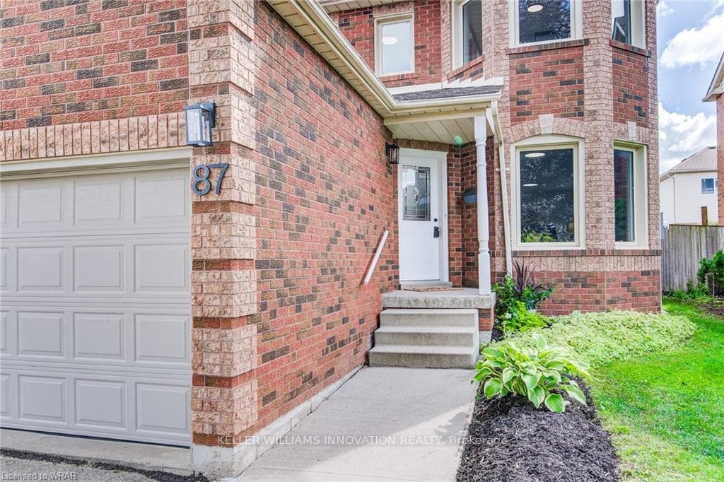 87 Enfield Drive photo 3