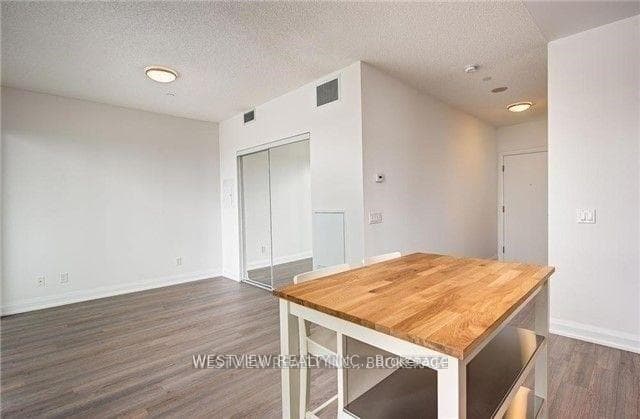 56 Annie Craig Drive Unit 509 photo 2