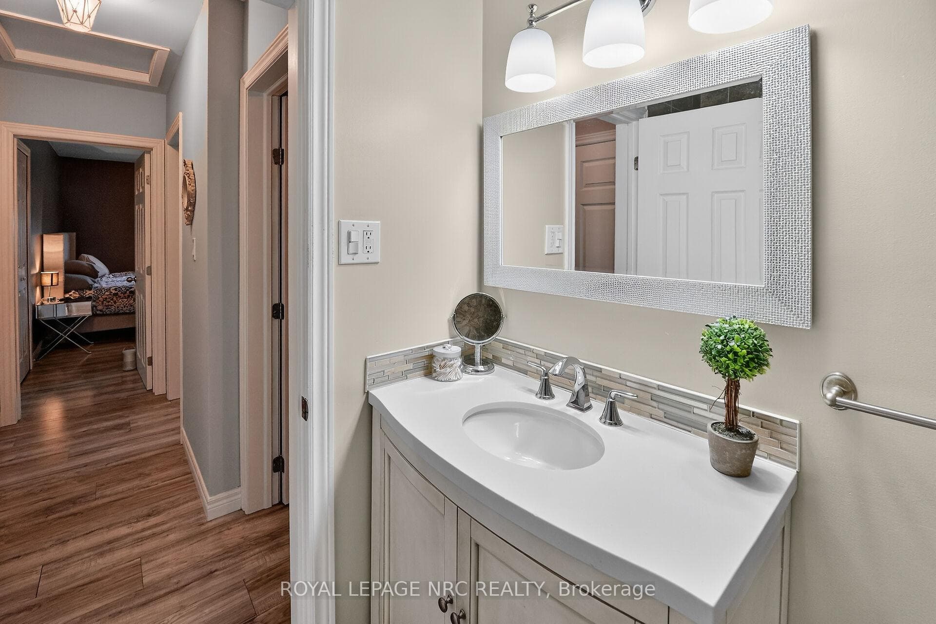 67 McDonald Avenue photo 20