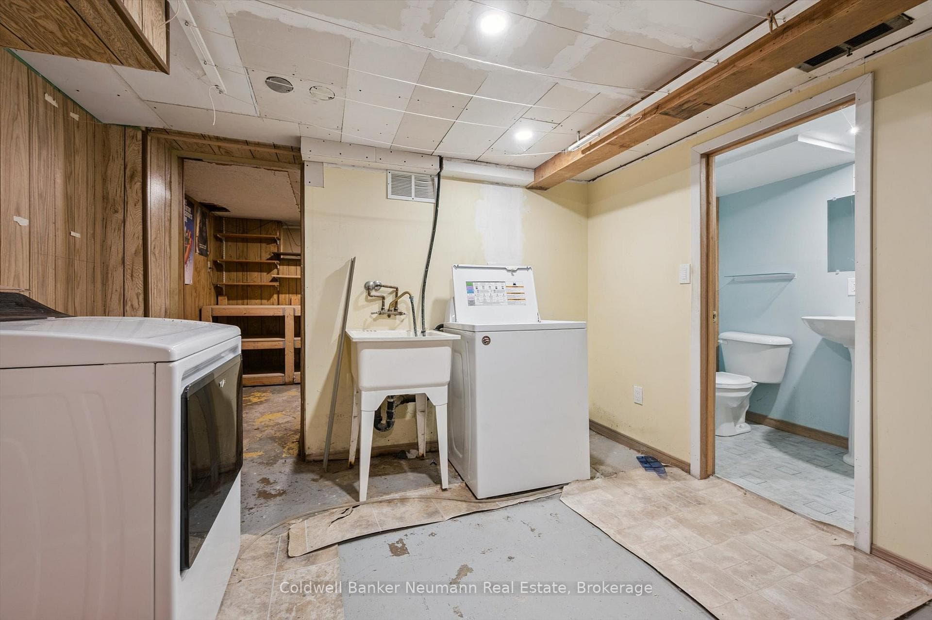 336 Paisley Road photo 20