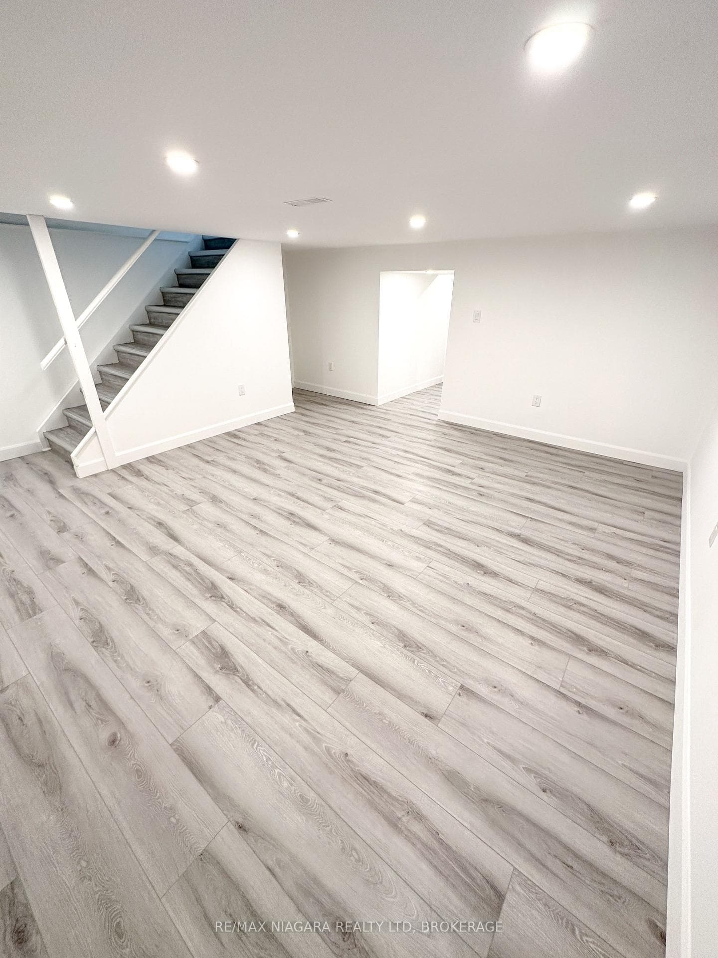 71 Hagey Avenue Unit 1 photo 13
