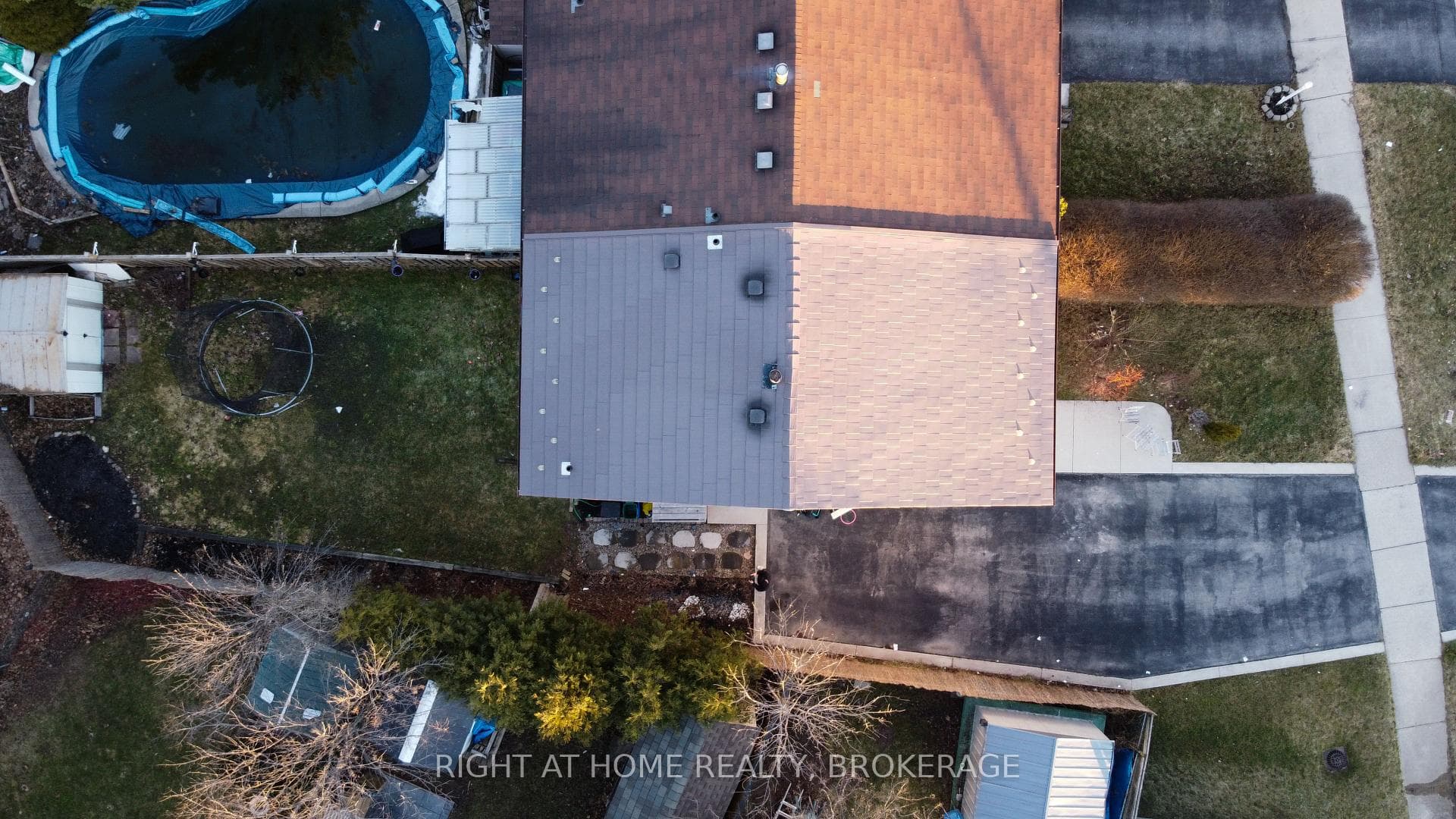2377 Holyhead Drive photo 13