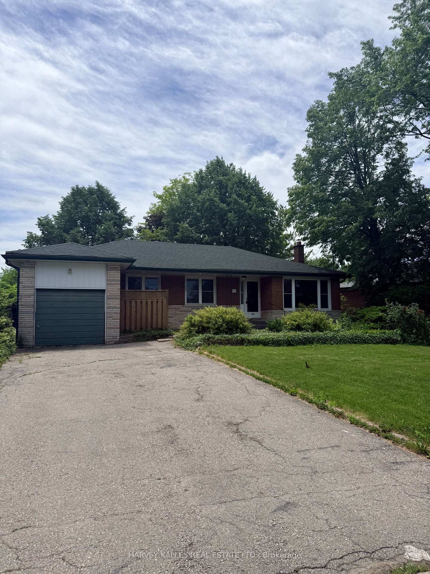 63 Coral Gable Drive photo 2