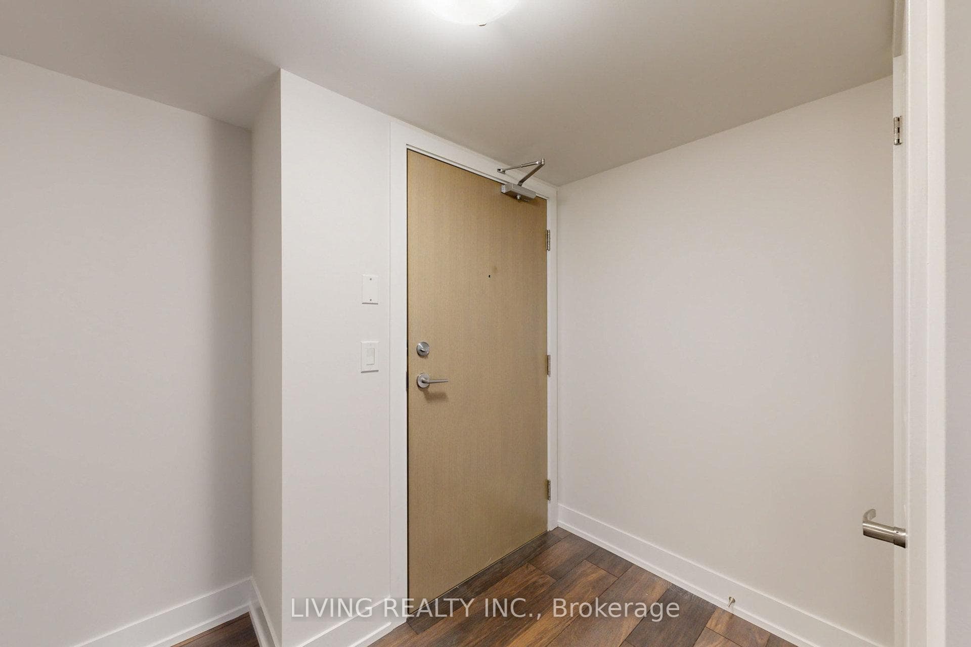 1255 Bayly Street Unit 1502 photo 4