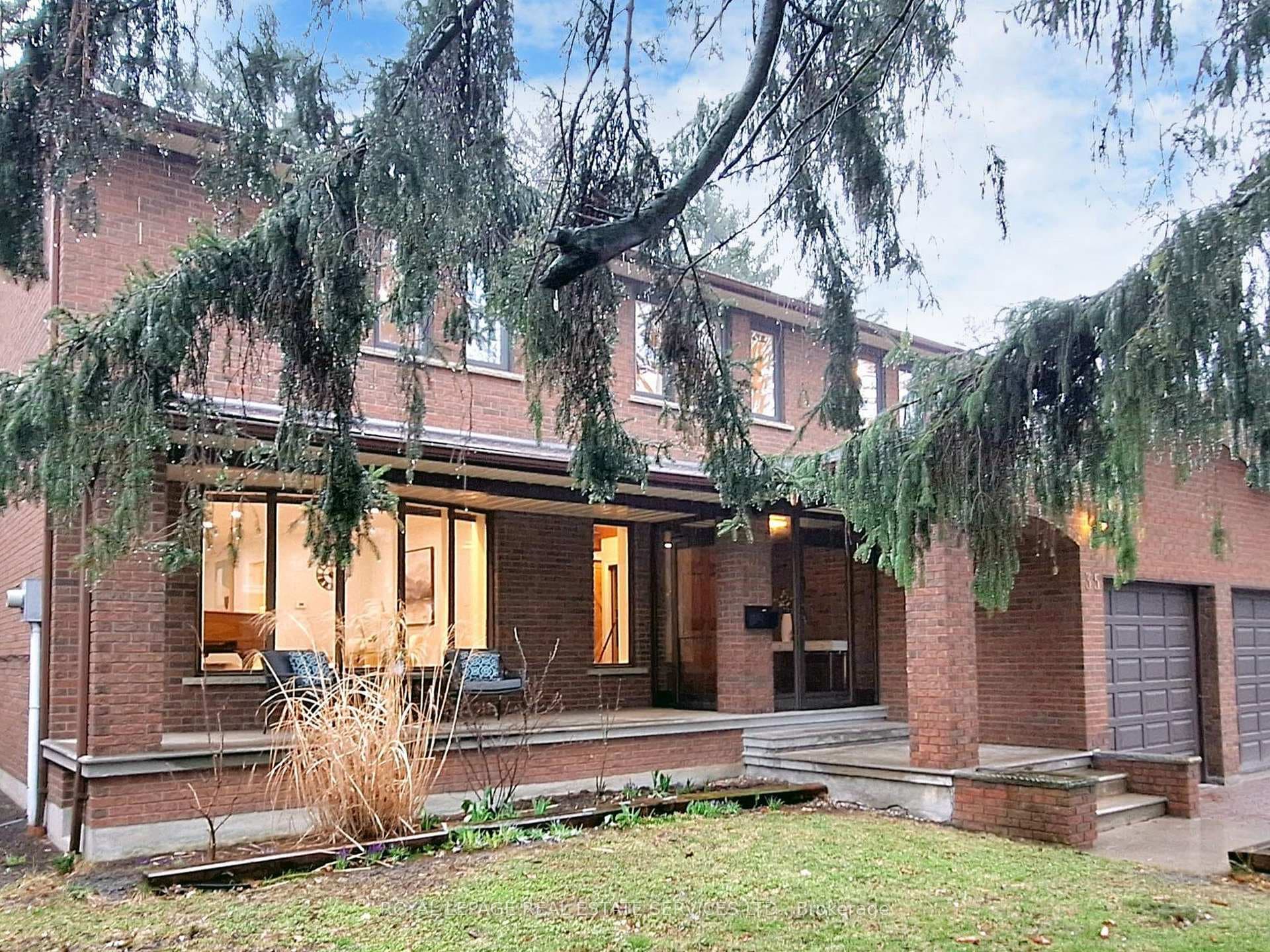 35 Tobruk Crescent photo 2