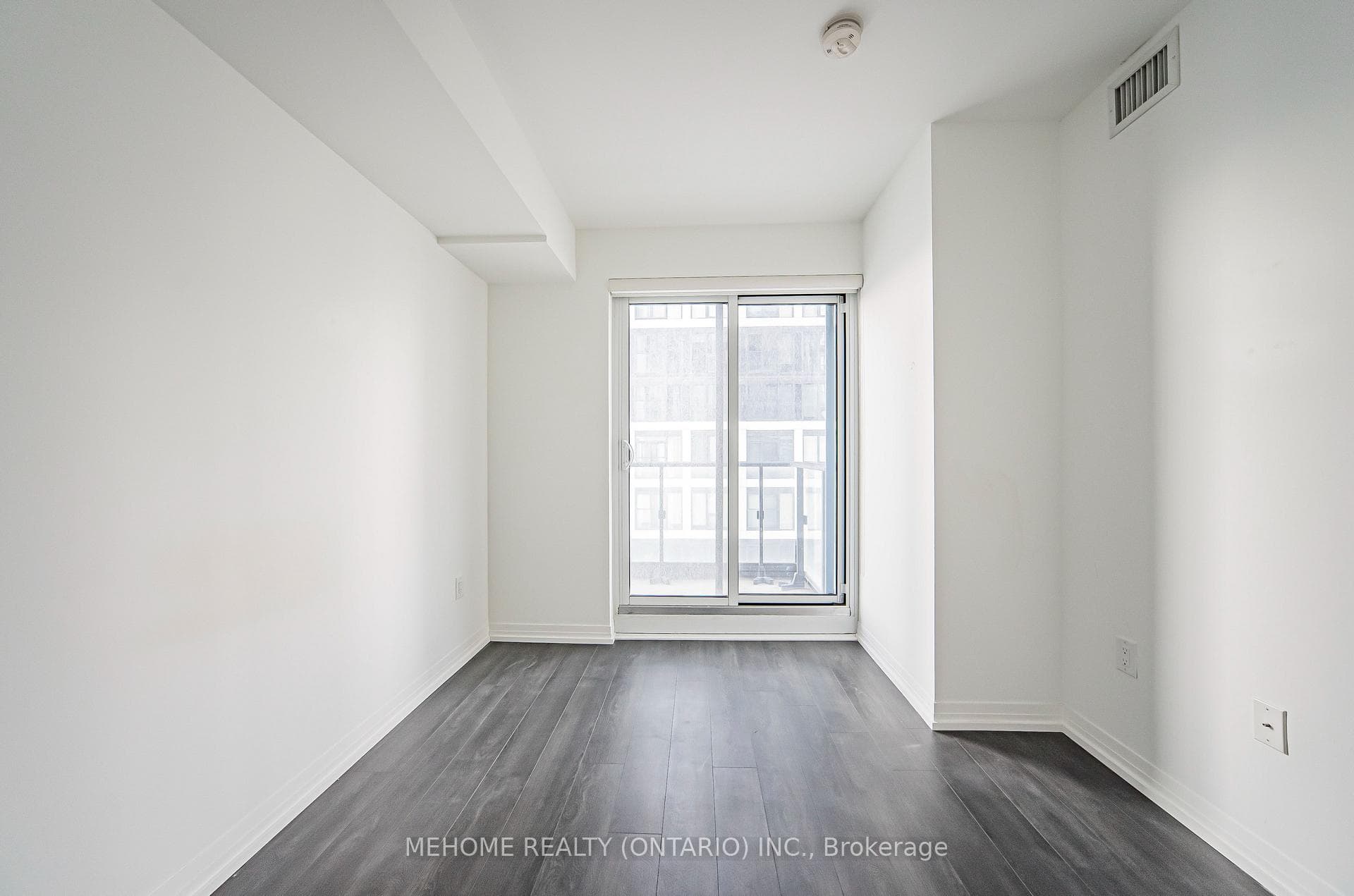 251 Jarvis Street Unit 3304 photo 17