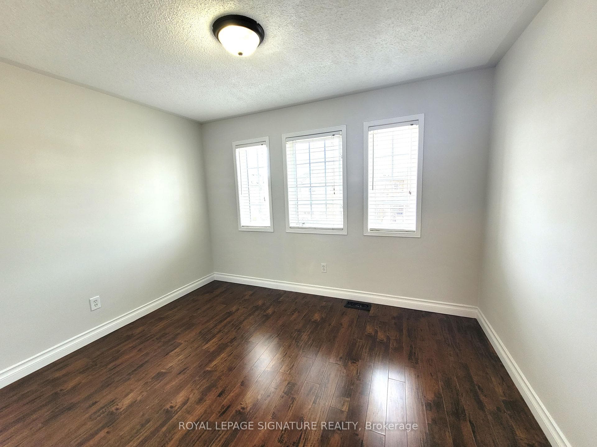 65 Viceroy Crescent photo 19