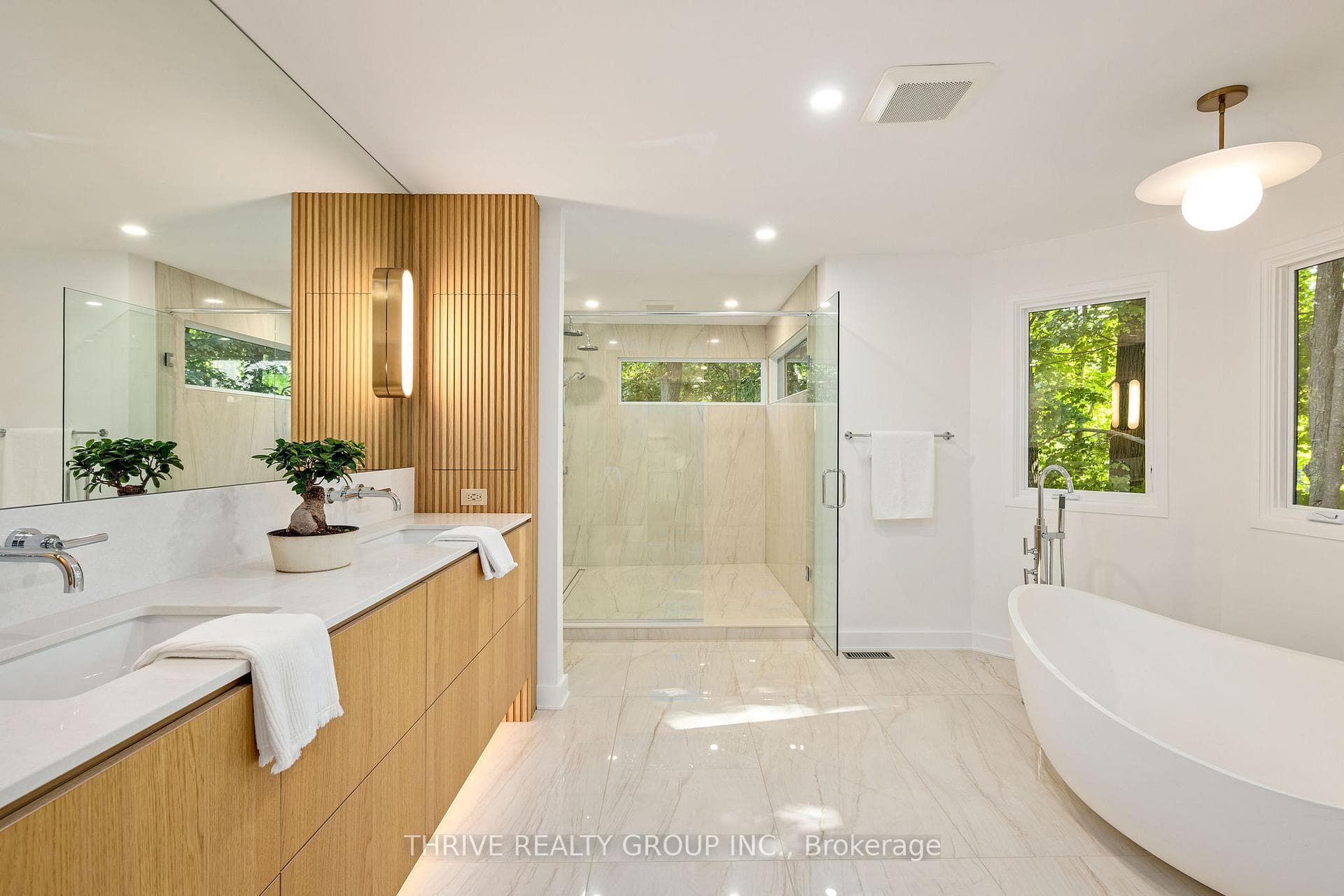 52 Birchmount Walk photo 27