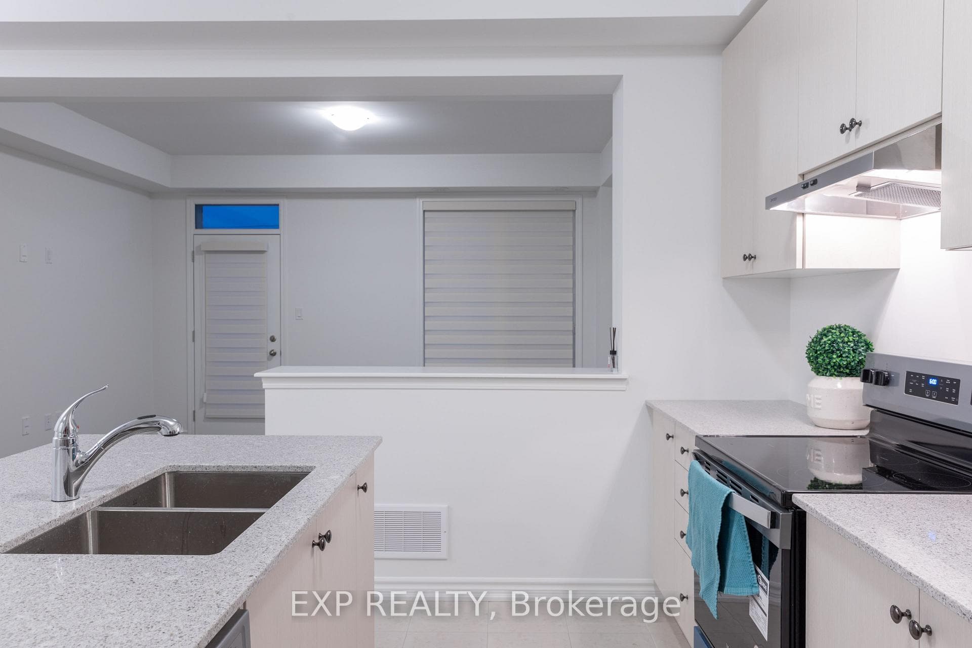 32 Elmer Moss Avenue photo 17