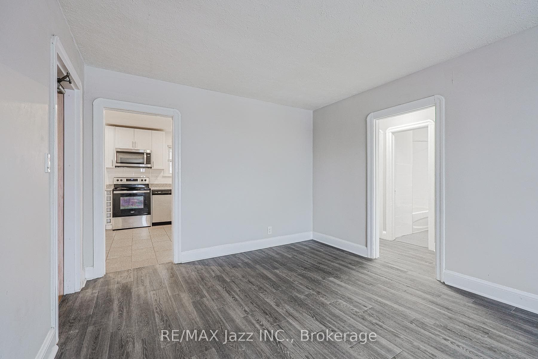 366 Mary Street Unit 4 photo 12