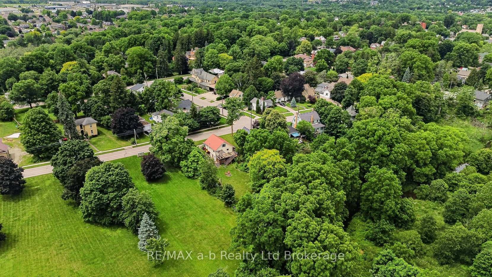 301 Thames Street photo 37