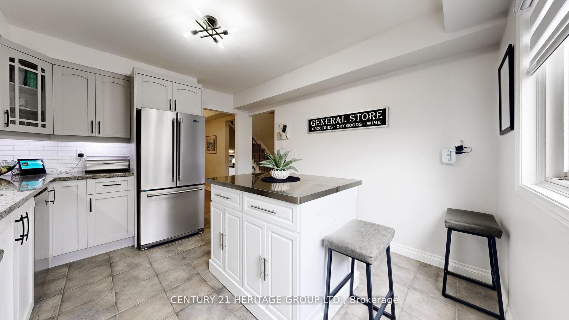 8 Dunkeld Way photo 21