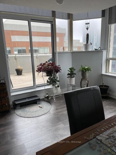 325 Webb Drive Unit Ph2403 photo 14