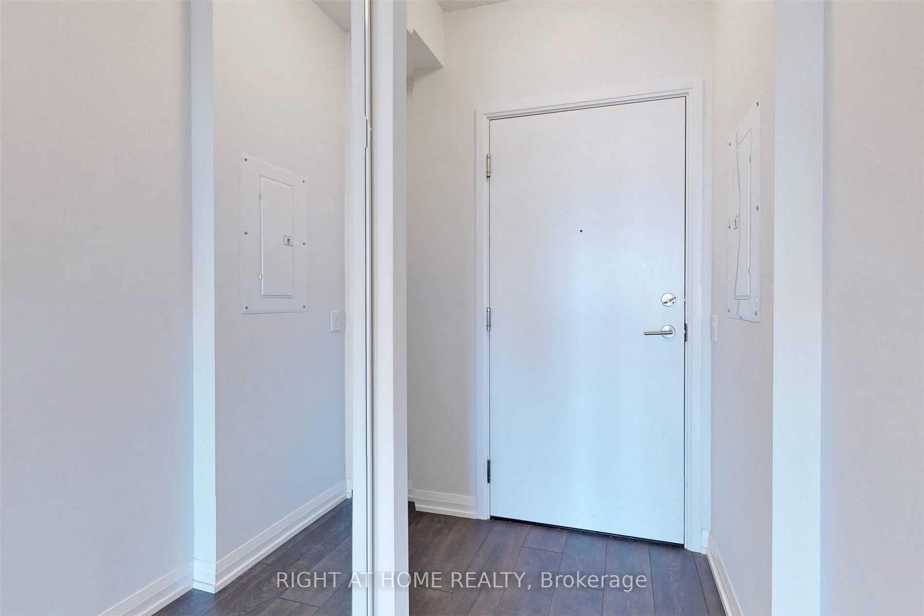 7895 JANE Street Unit 3601 photo 24