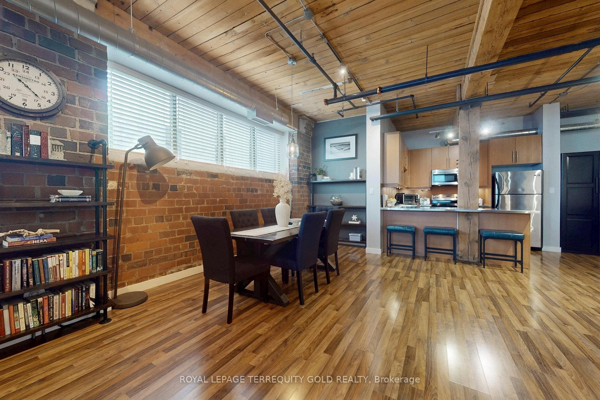 2154 Dundas Street Unit 107 photo 14