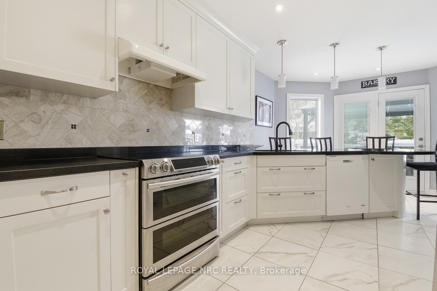 1146 Line Avenue photo 9
