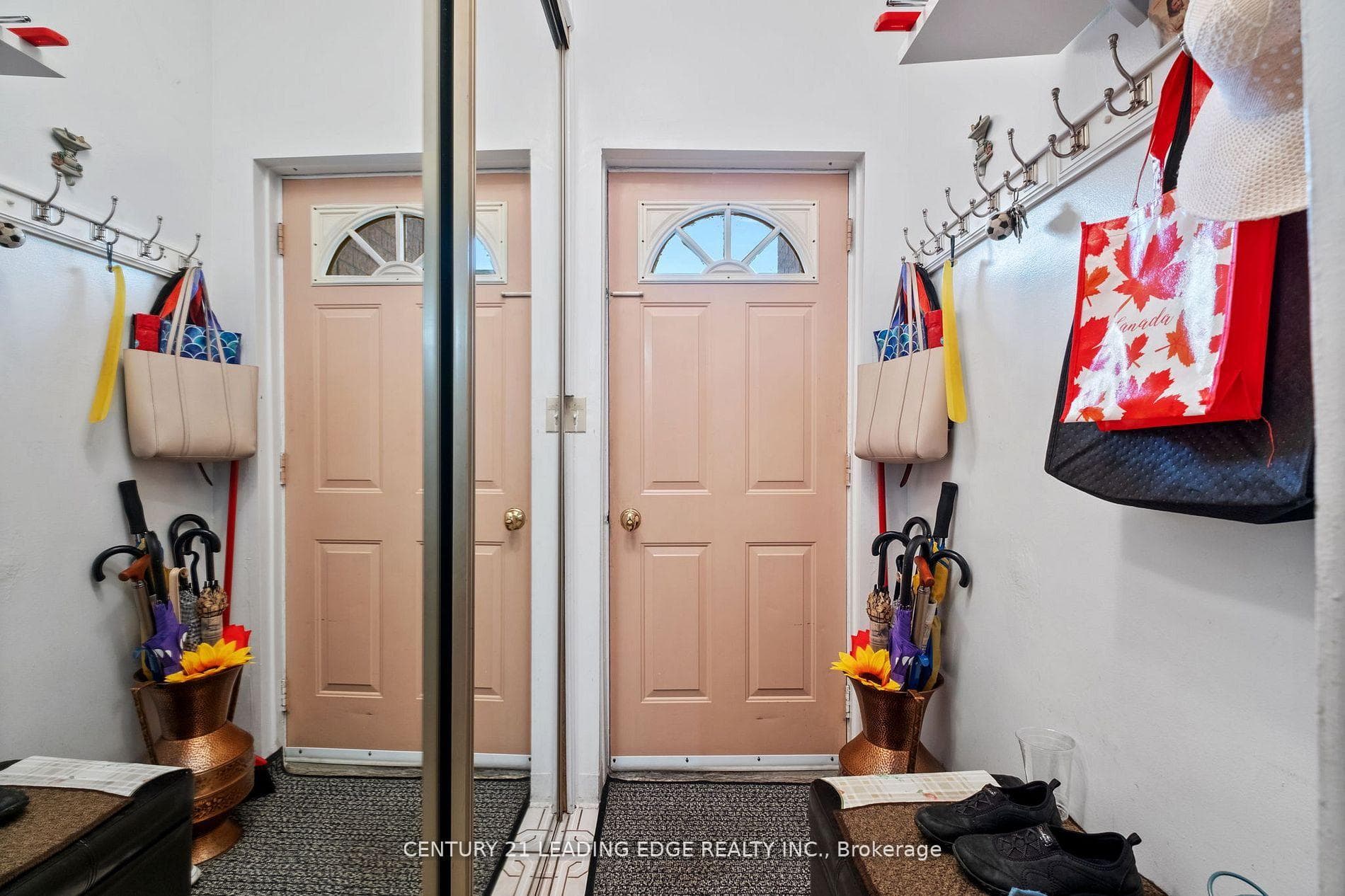 704 Gladstone Avenue photo 13