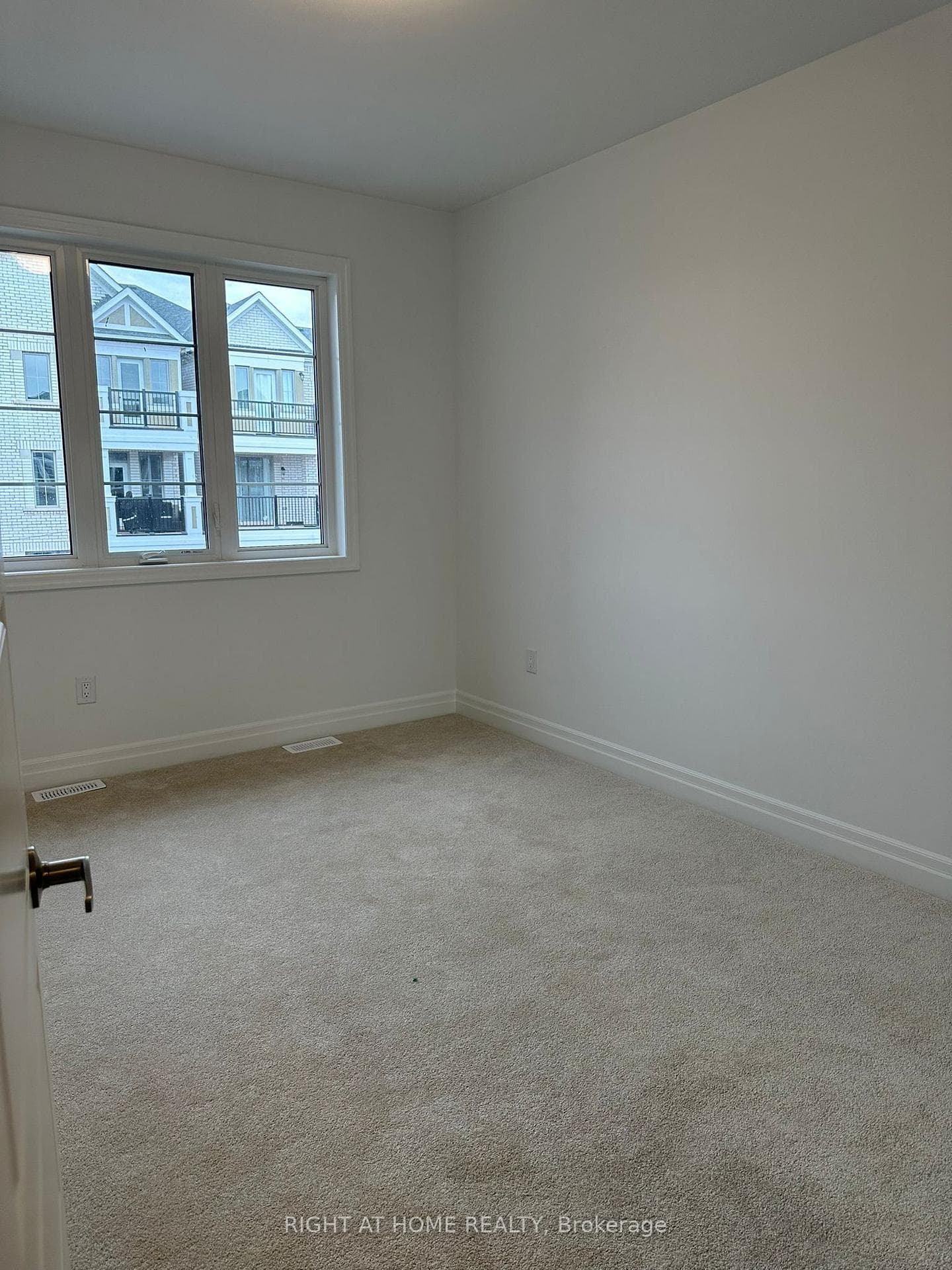 1263 Havelock Gardens Unit Upper photo 16