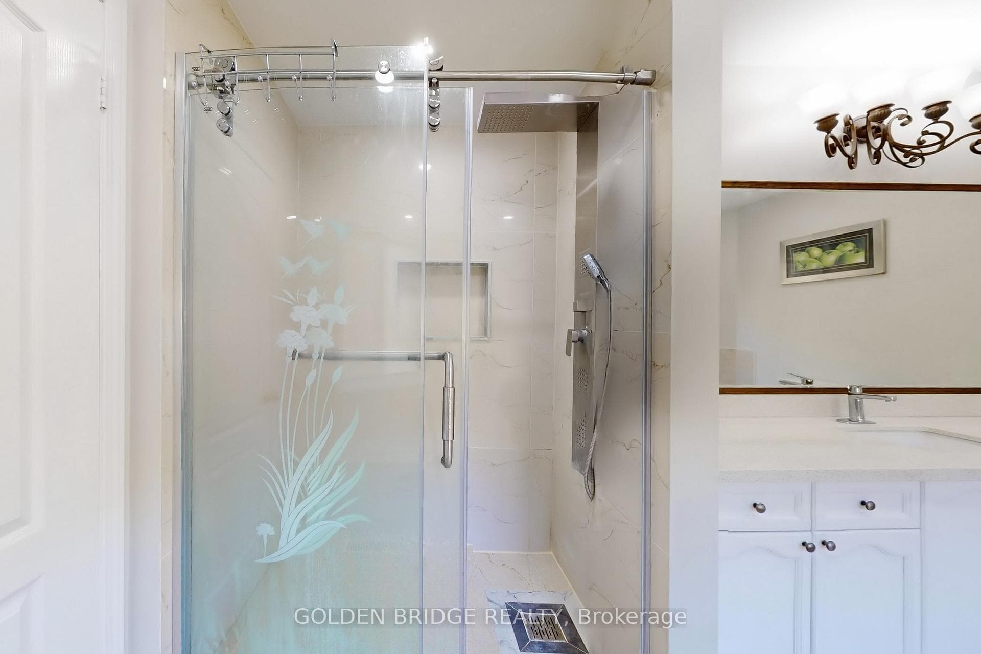 158 Worthington Avenue photo 25