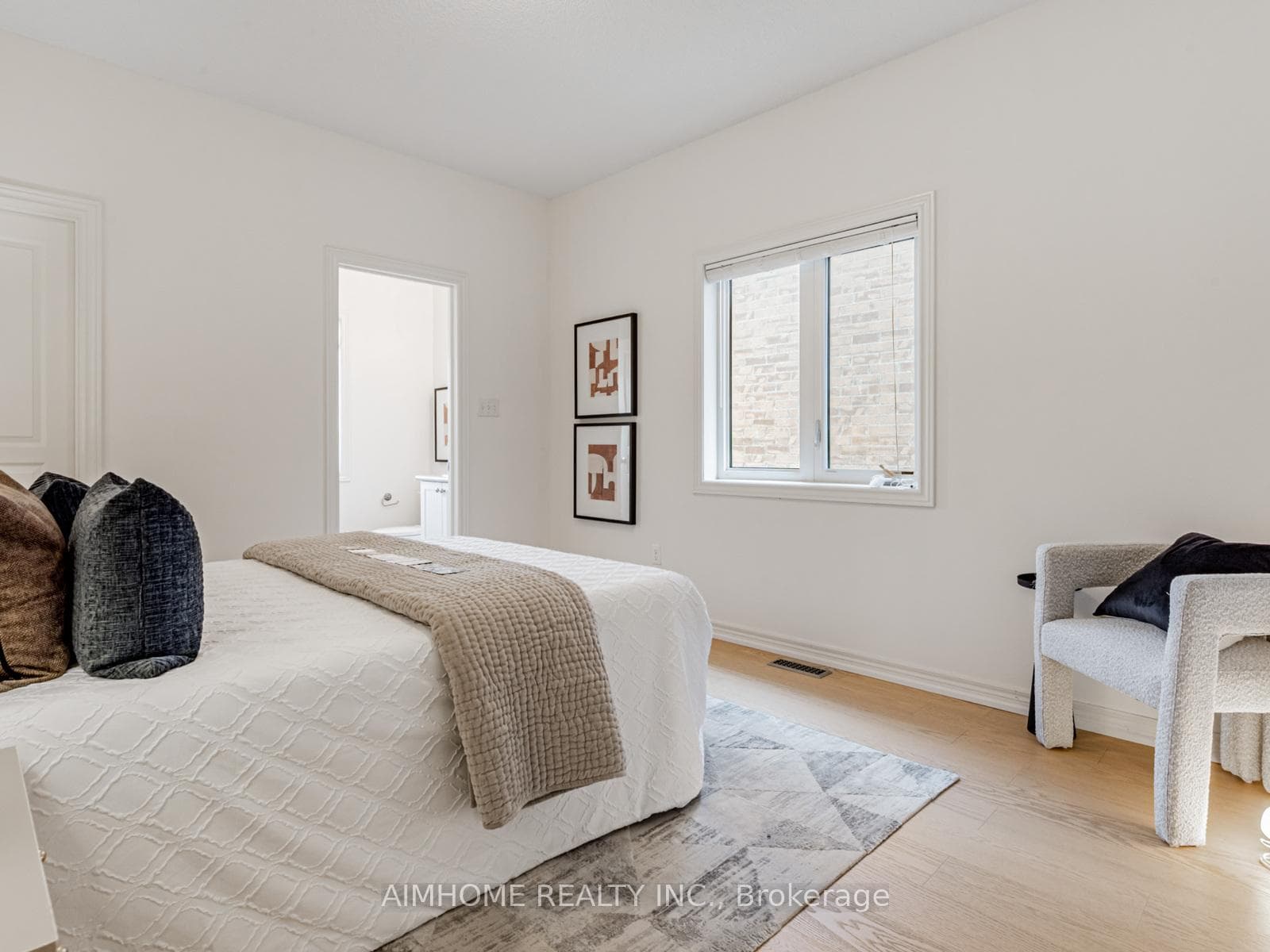 185 William Bartlett Drive photo 28
