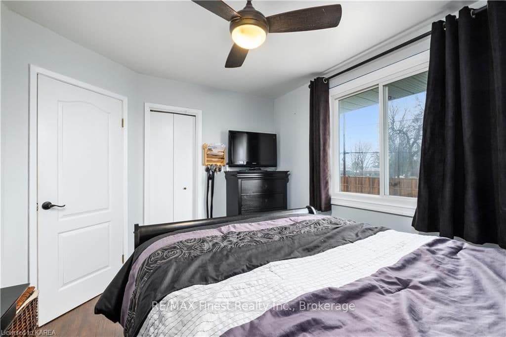 50 HARVARD Place photo 23