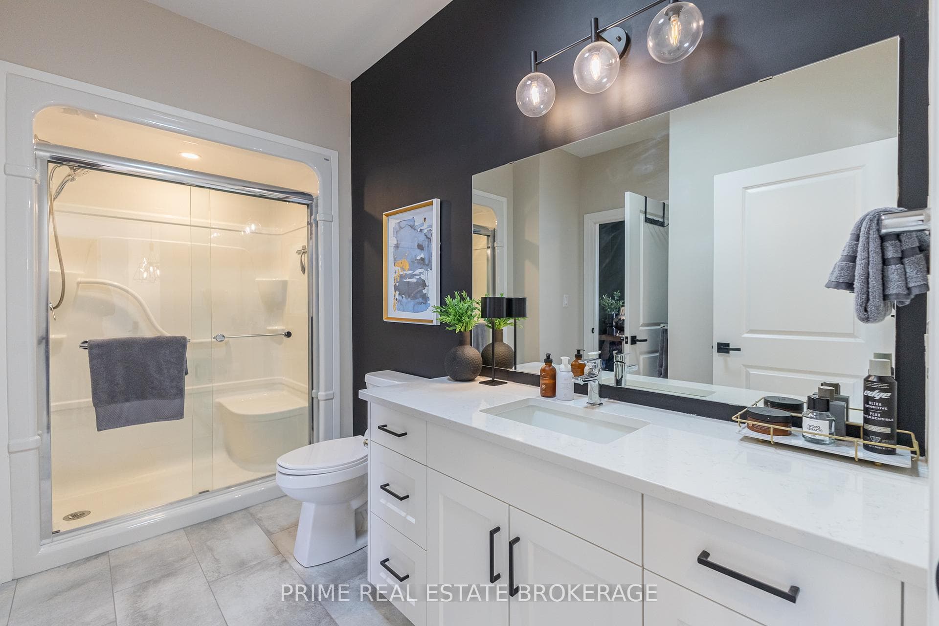 175 Glengariff Drive Unit 17 photo 8