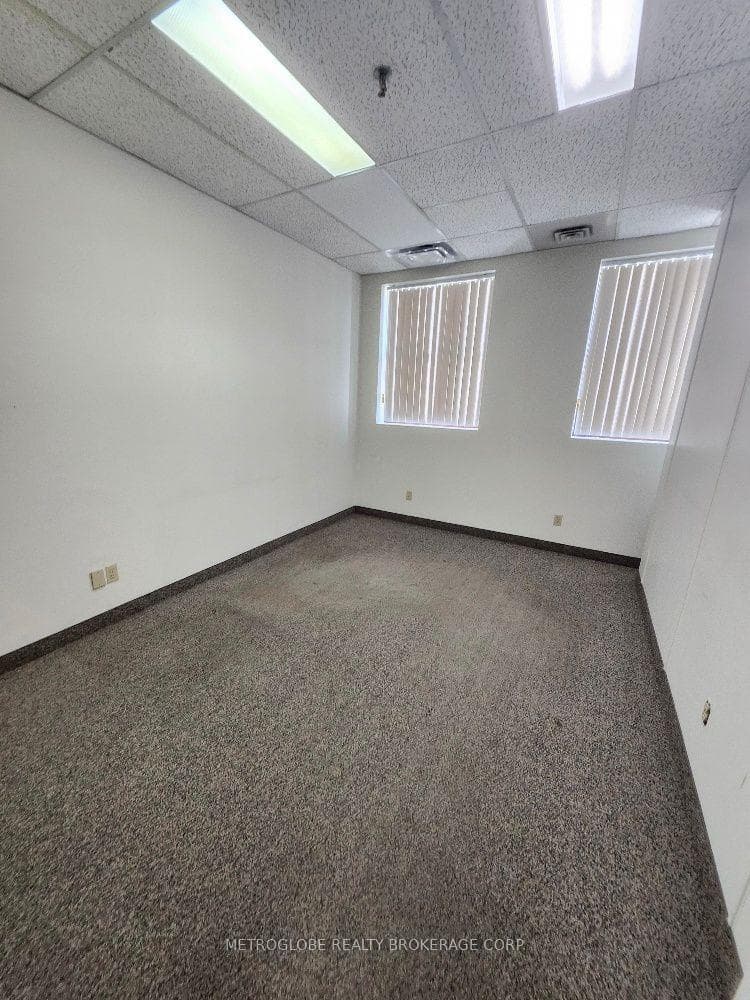 1030 Kamato Road Unit 204 photo 4