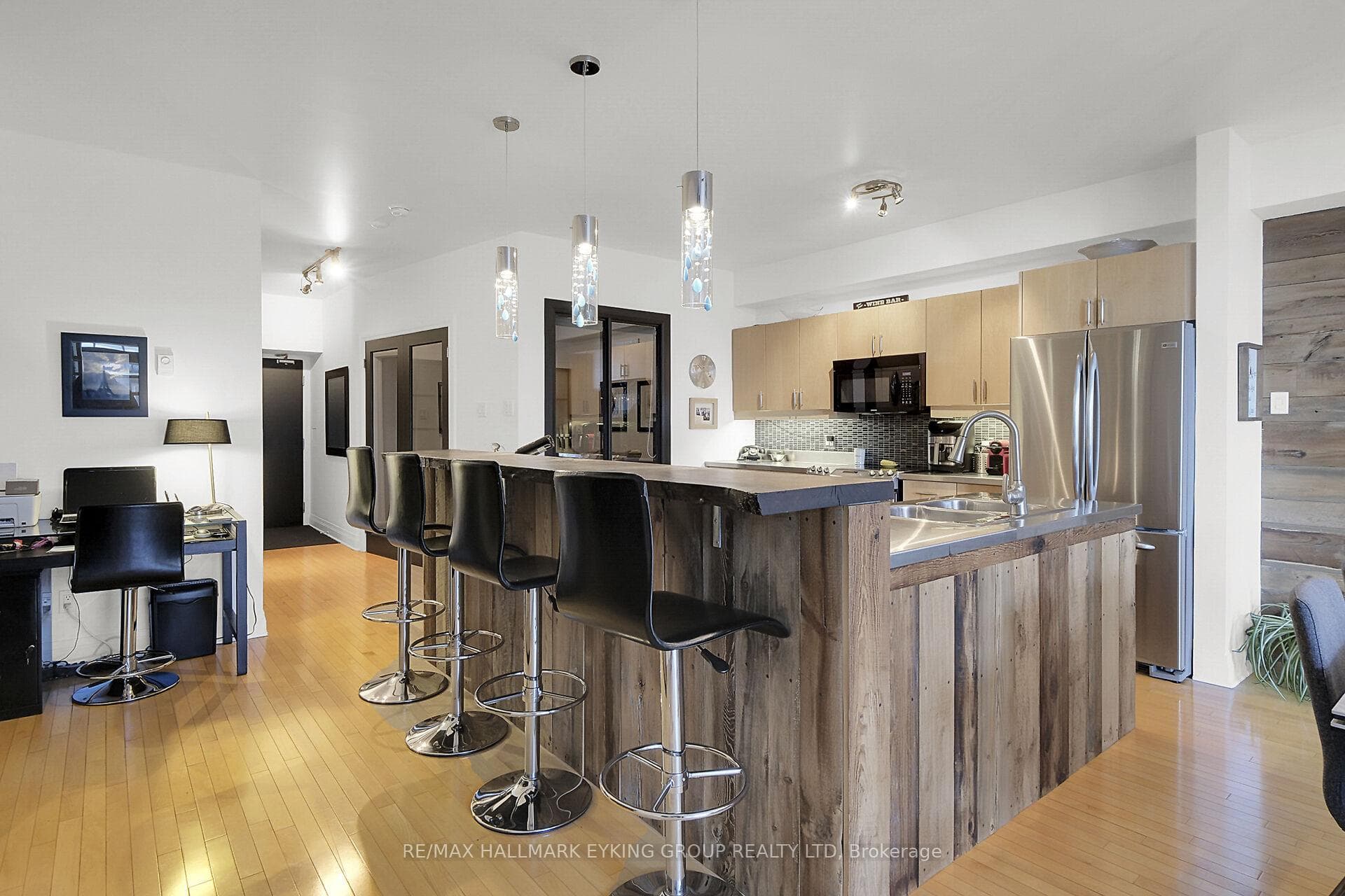 300 Powell Avenue Unit 306 photo 12
