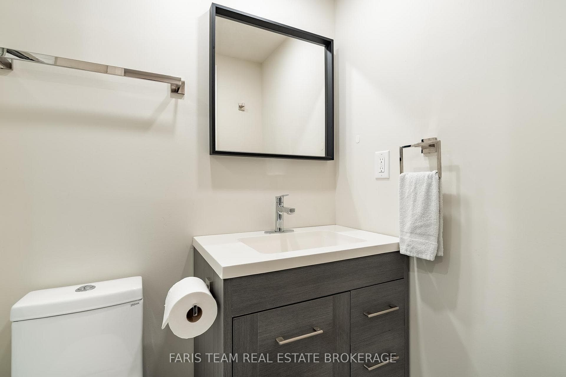 44 Hawthorne Crescent photo 29