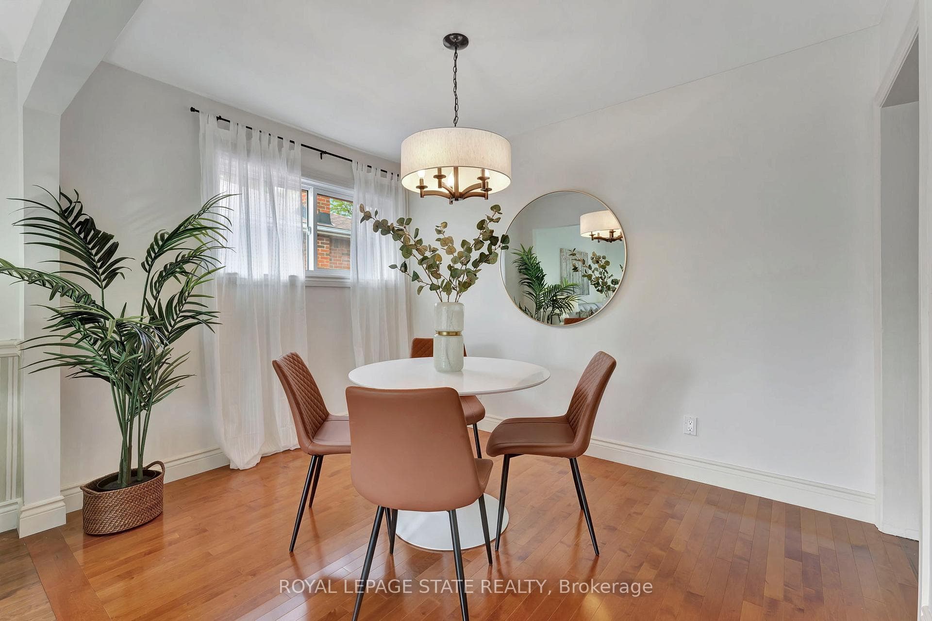 411 East 15th Street photo 13