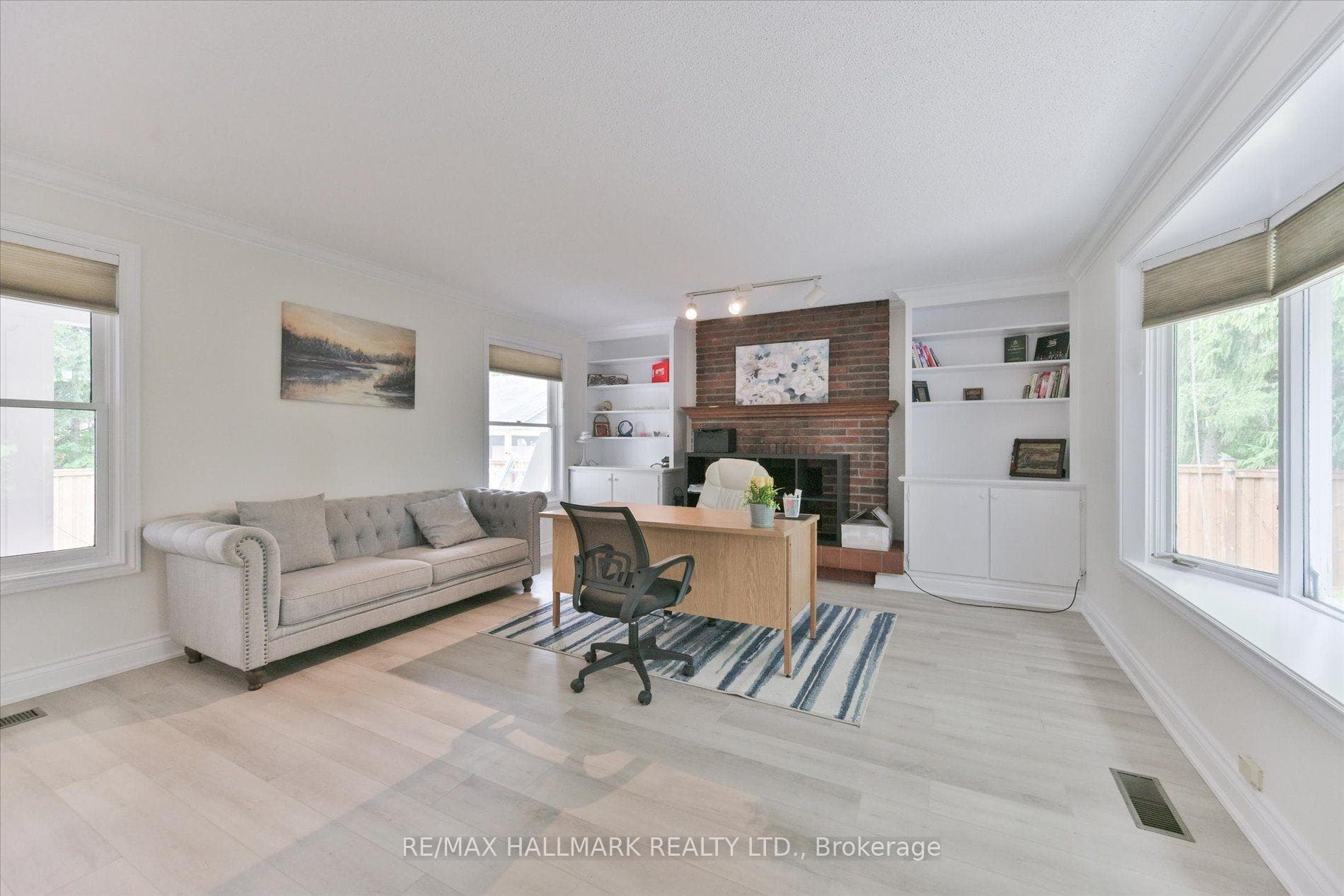 13918 Leslie Street photo 13