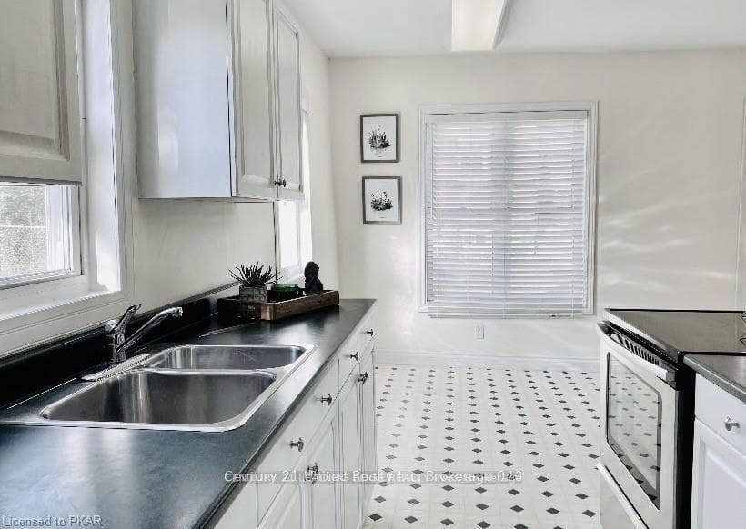 433 Cottesmore Avenue photo 3