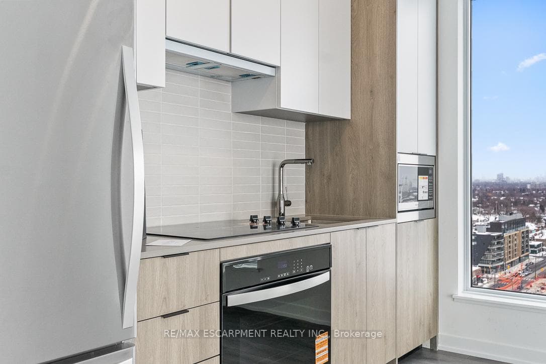 1007 The Queensway N/A Unit 1504 photo 10