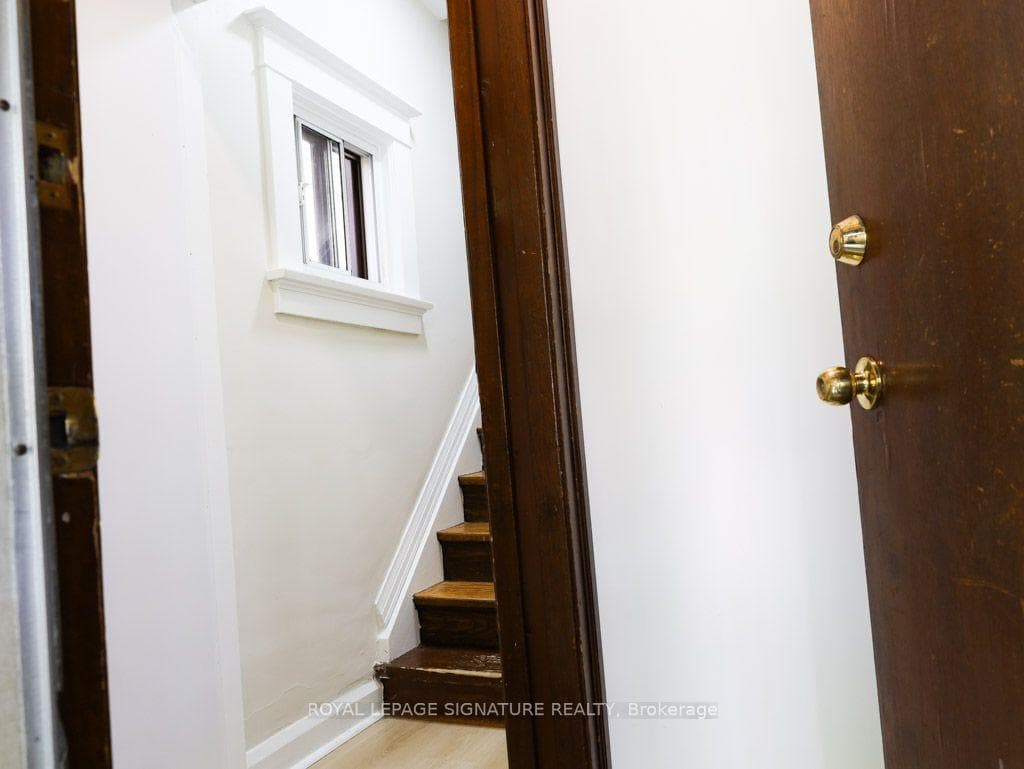 111 Northcliffe Boulevard Unit All Inclusive Upper photo 18