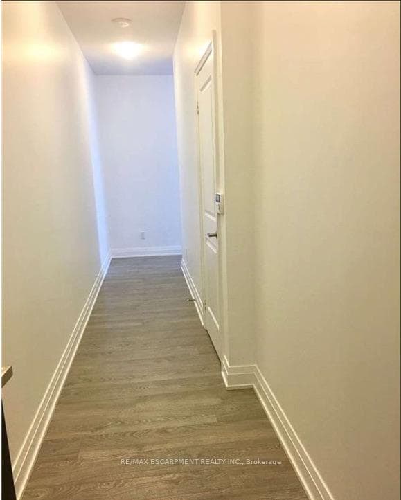 55 Speers Road Unit 1105 photo 16
